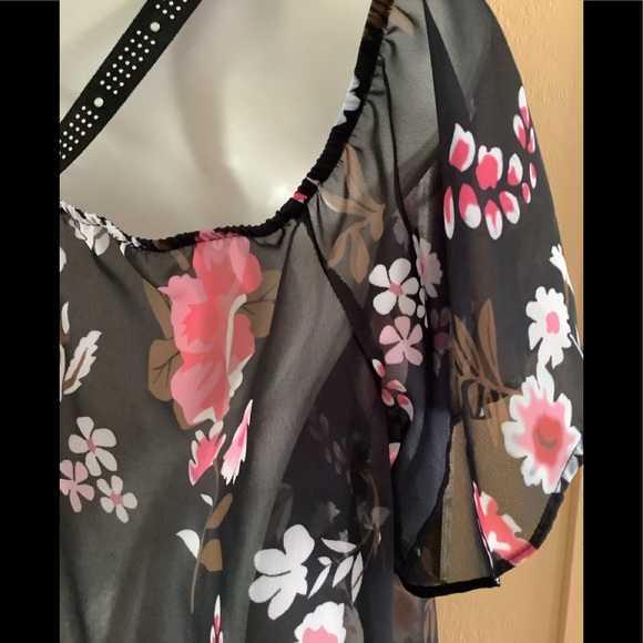 Blouse Sexy Sheer off shoulder, with stones in excellent shape size S/M … - Picture 4 of 9